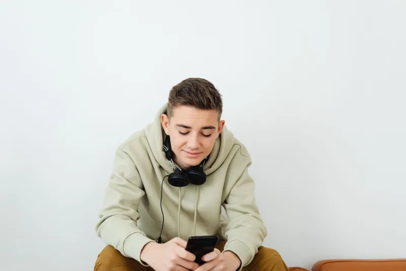 Sonnerie zen ou sonnerie stressante : la science du bon choix pour préserver votre sérénité