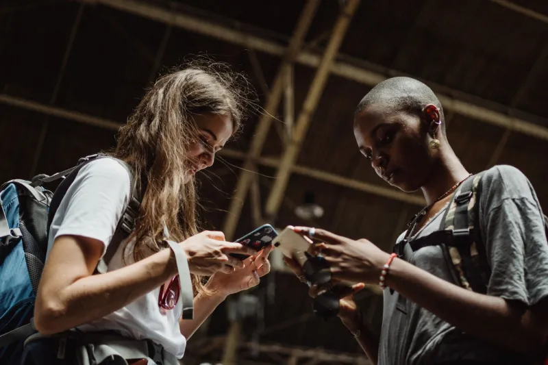 Gen Z contre millennials : la guerre des sonneries qui révèle tout sur nos vies connectées